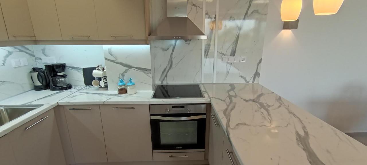 Atlas By Sea Apartment لوتراكي المظهر الخارجي الصورة